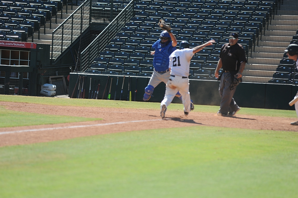 Seals_World_Series_2016 (527).JPG - (c)2010 DeVetter